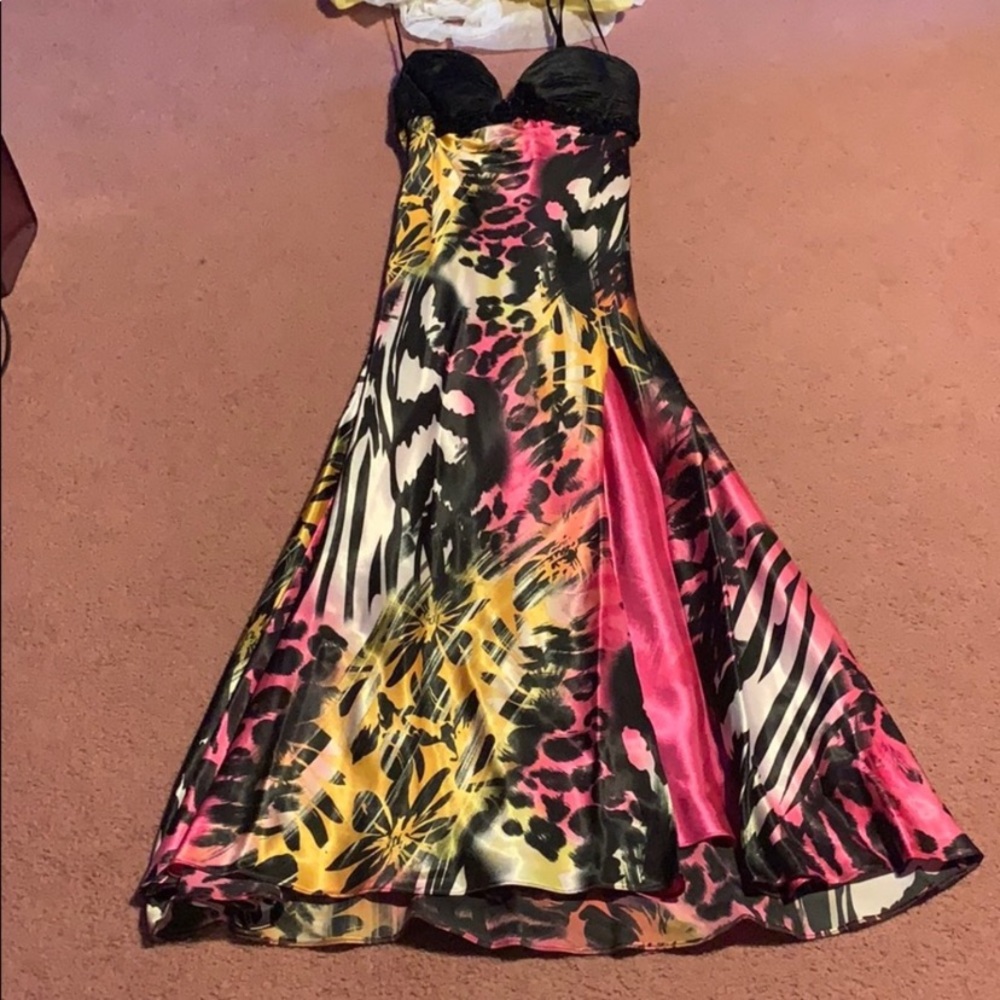 La Femme Size 6 Prom Dress